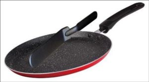 PALACSINTASÜTŐ 24 CM, SPATULÁVAL, PIROS